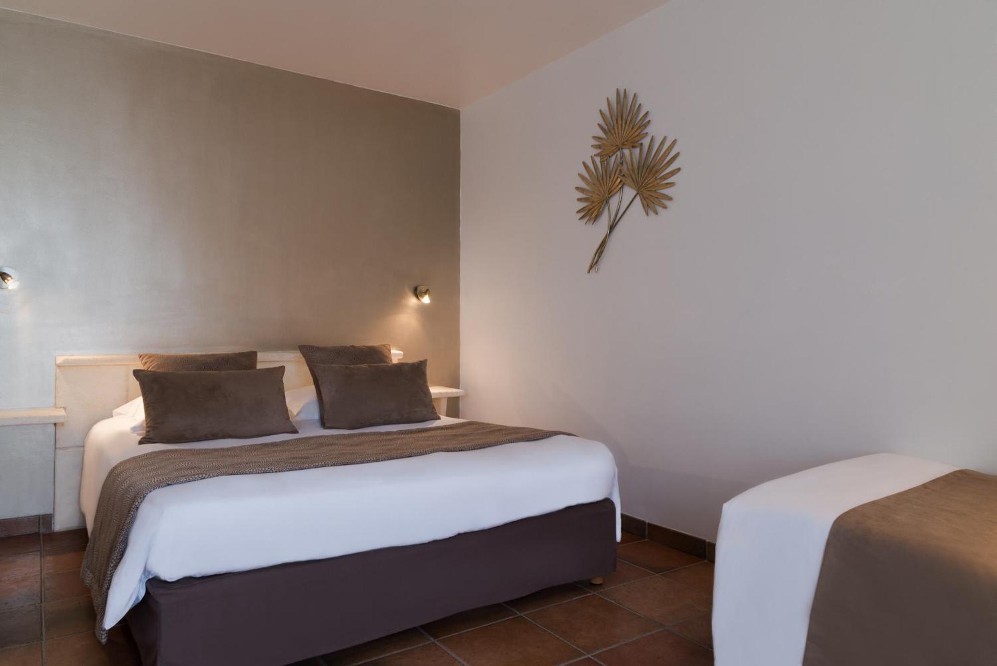 Val Baussenc, The Originals Relais Hotel Maussane-les-Alpilles Exterior photo