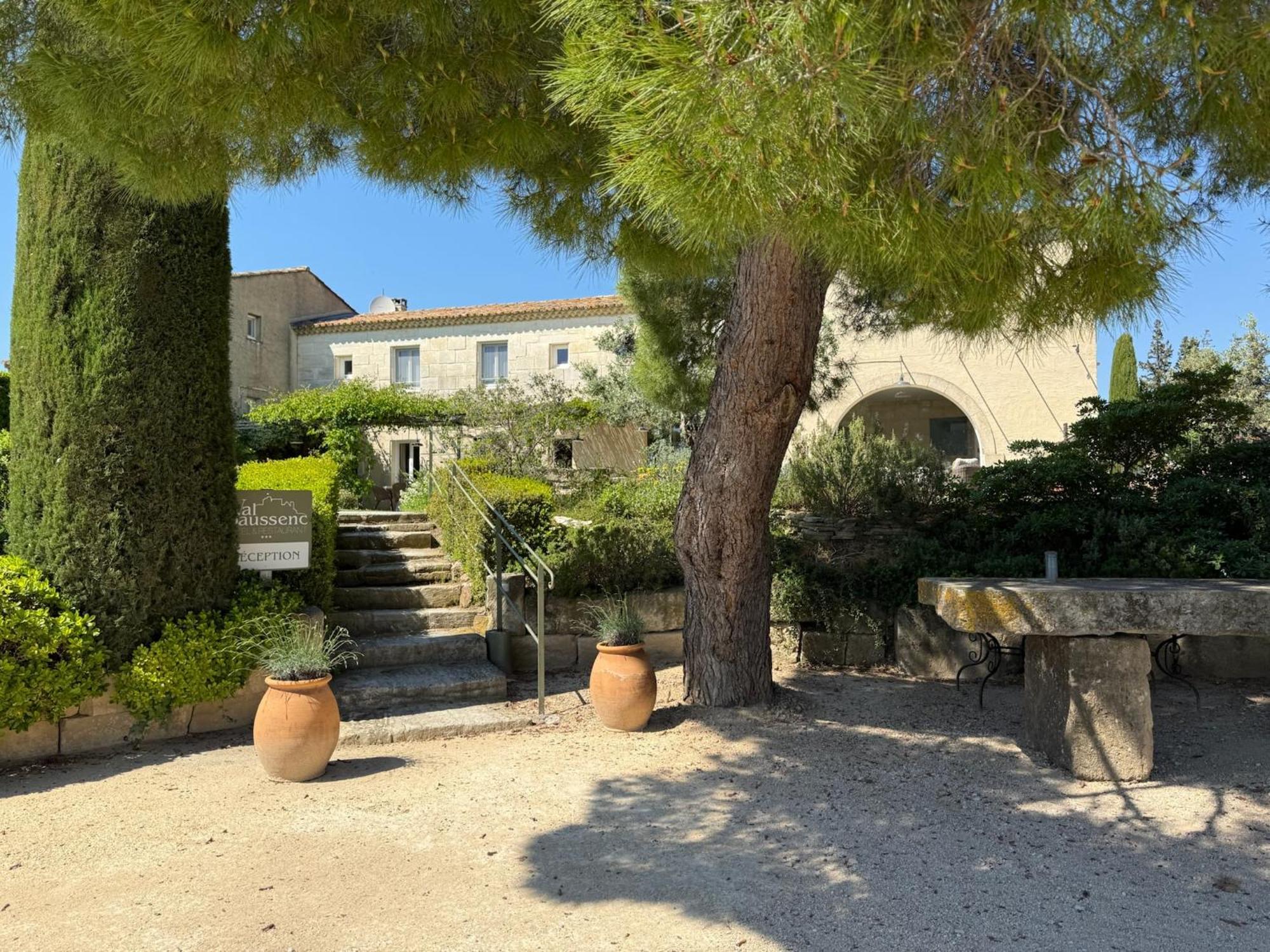 Val Baussenc, The Originals Relais Hotel Maussane-les-Alpilles Exterior photo